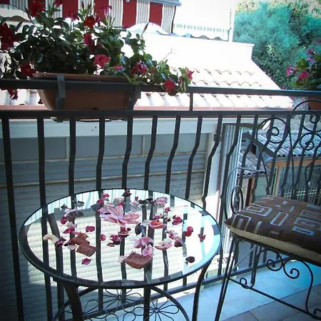 Tano's Apartament Giardini-Naxos
