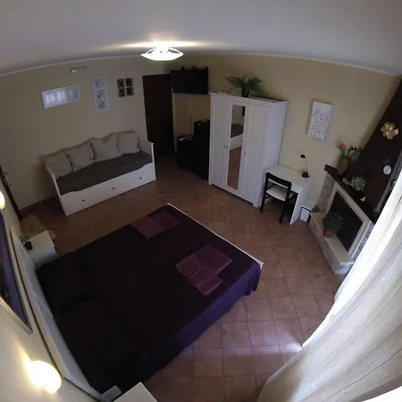 Apartament Tano's *