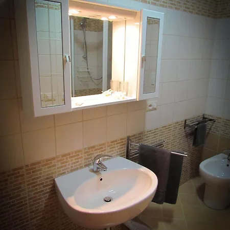 Tano's Apartament Giardini-Naxos